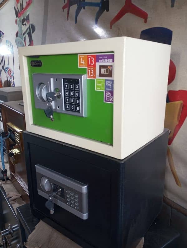 Security Cash Safes Lockers 10