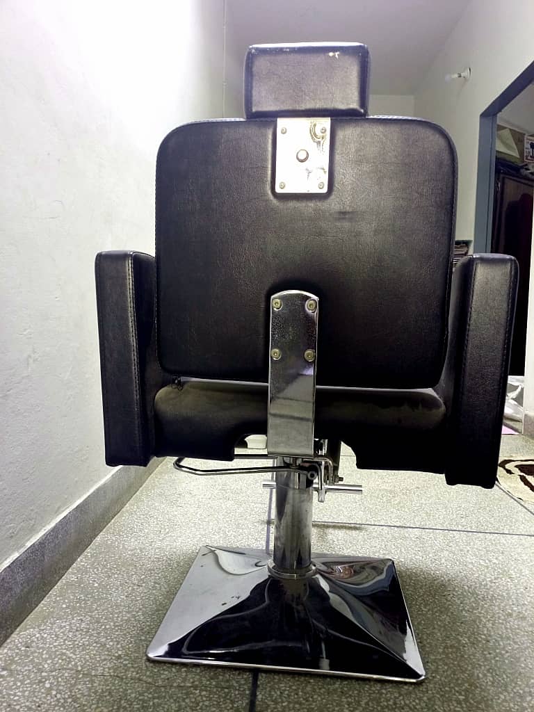 Hydrolic Salon Chair For Sale 3