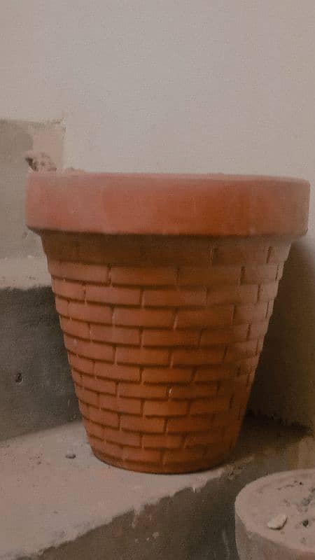 plant pots 0