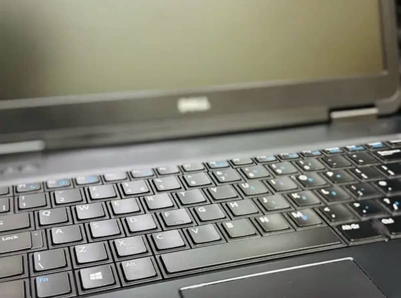 Dell Laptop latitude E5440 New condition 1