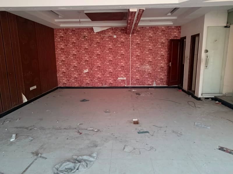 4 Marla 1st Floor Office For Rent In DHA Phase 1,Block K, Lahore. 2