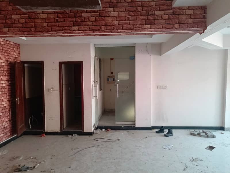 4 Marla 1st Floor Office For Rent In DHA Phase 1,Block K, Lahore. 6