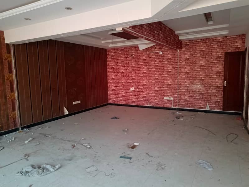 4 Marla 1st Floor Office For Rent In DHA Phase 1,Block K, Lahore. 11