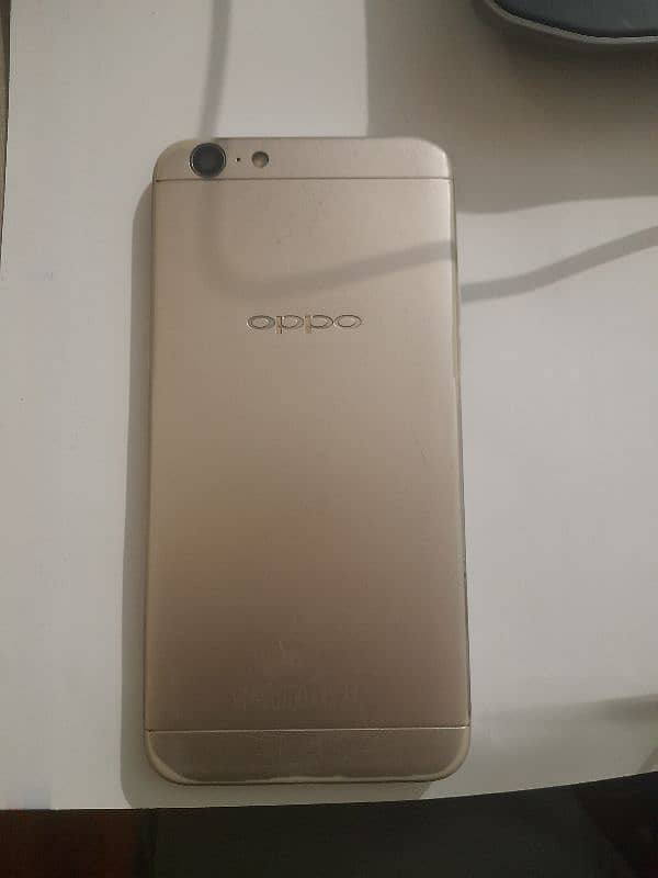 oppo A57 4gb ram 64 gb . memory just set 2