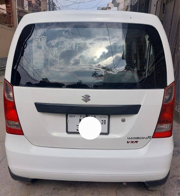 Suzuki Wagon R 2018 9