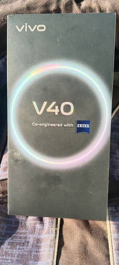 vivo V40. . (12/256)