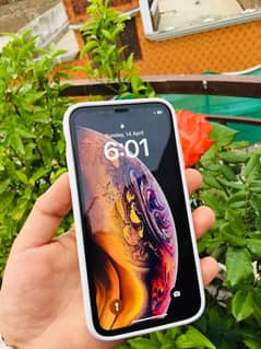 Iphone Xr 64Gb Factory Unlocked For Sell