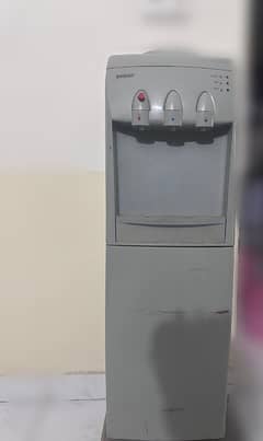 Water Dispenser