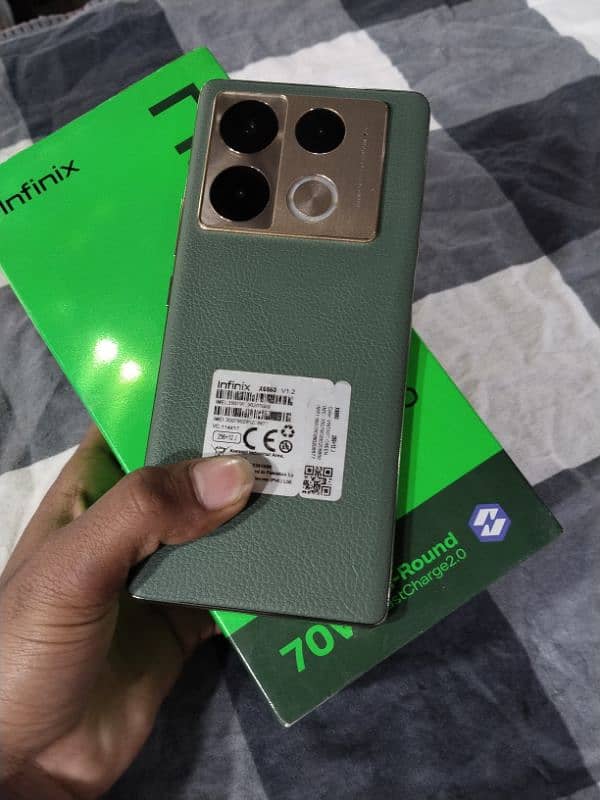 infinix note 40 pro 12+12 256g full box only call 1