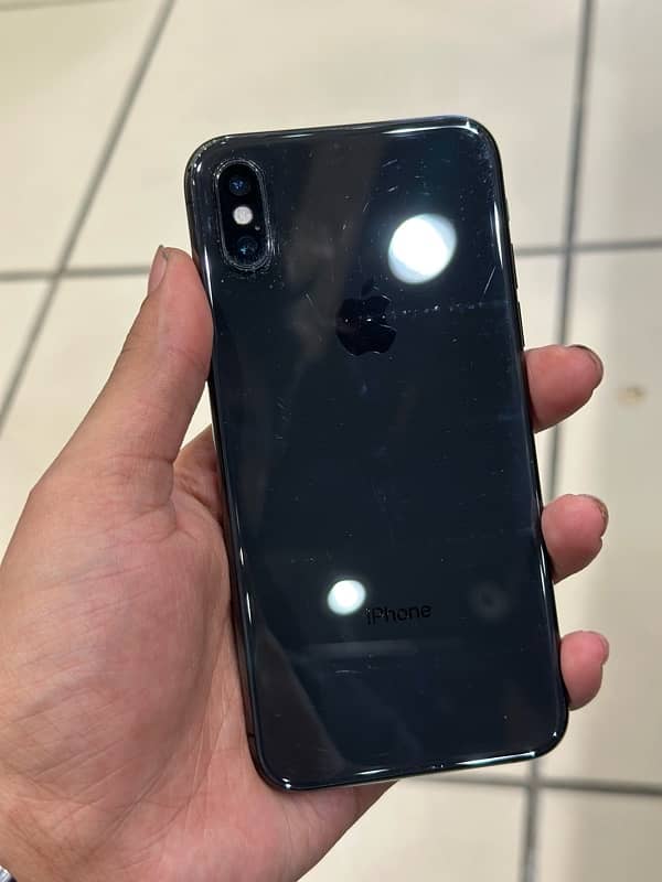 iphone xs 3