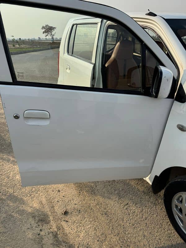 Suzuki Wagon R 2018 4