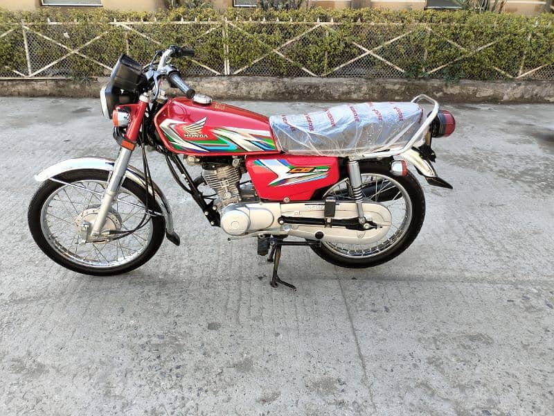 Honda CG125 model 2023 Islamabad number 03055228242 2