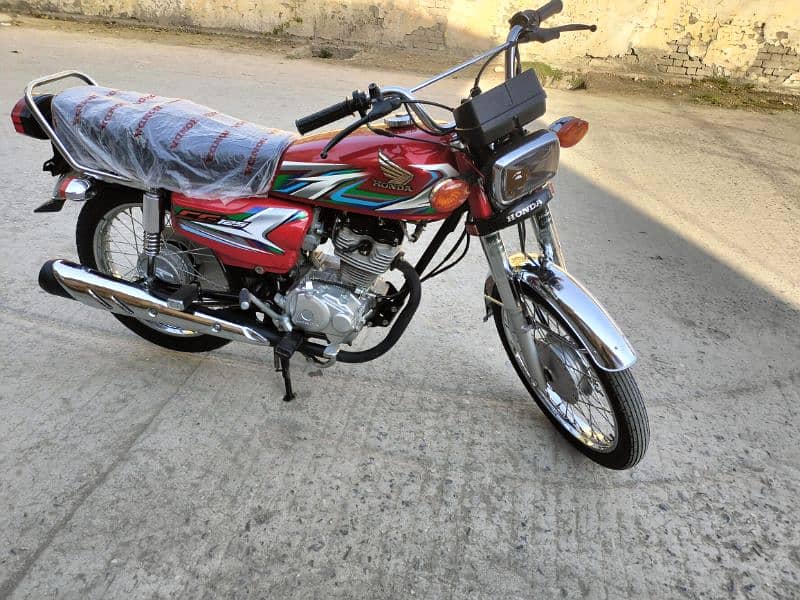 Honda CG125 model 2023 Islamabad number 03055228242 10