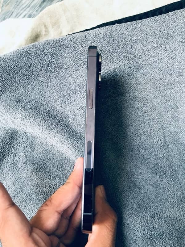 Iphone 14 pro max Dual Physical (Non Active) 256 GB LLA 2