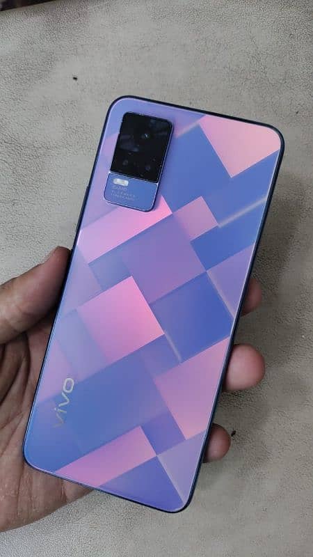 vivo V21e used mobile with box 0