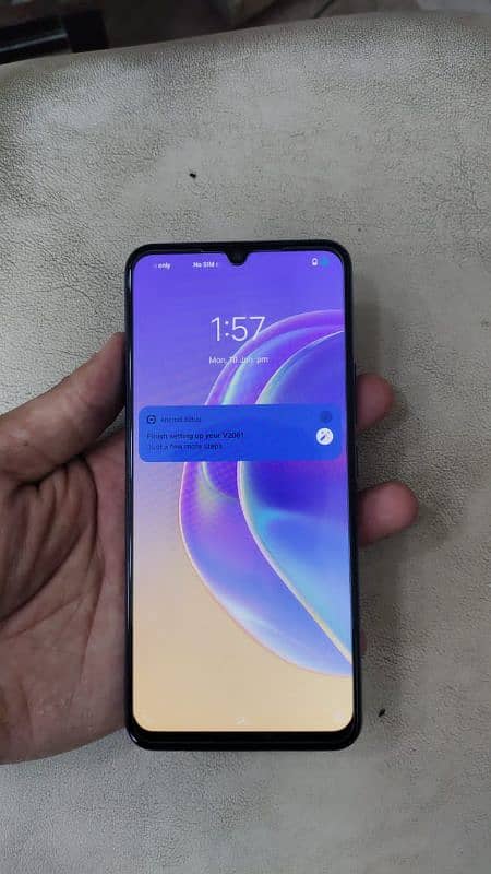 vivo V21e used mobile with box 3