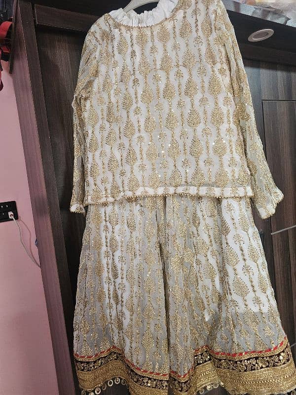 chiffon white lehnga from brand in Large size 4