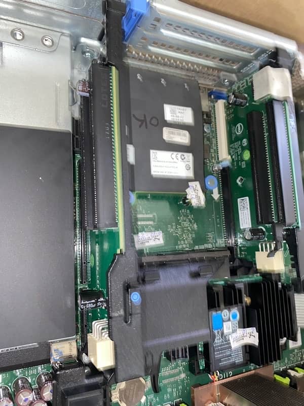 Dell Power Edge R730 Server 6