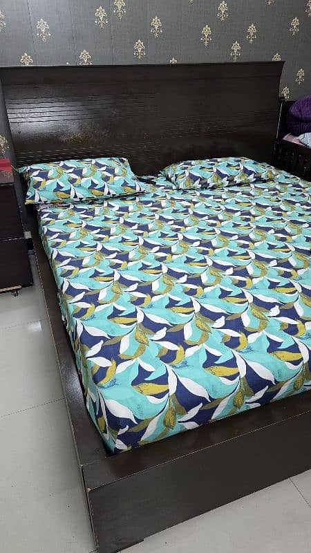 King Size Bed Set for Sale – Includes Dressing Table & Side 2