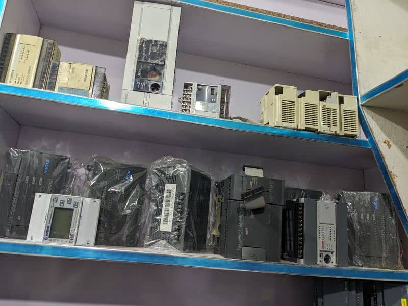 dmv2000 schneider PLC Keyence xinje hmi plc Mitsubishi weintek HCFA 7