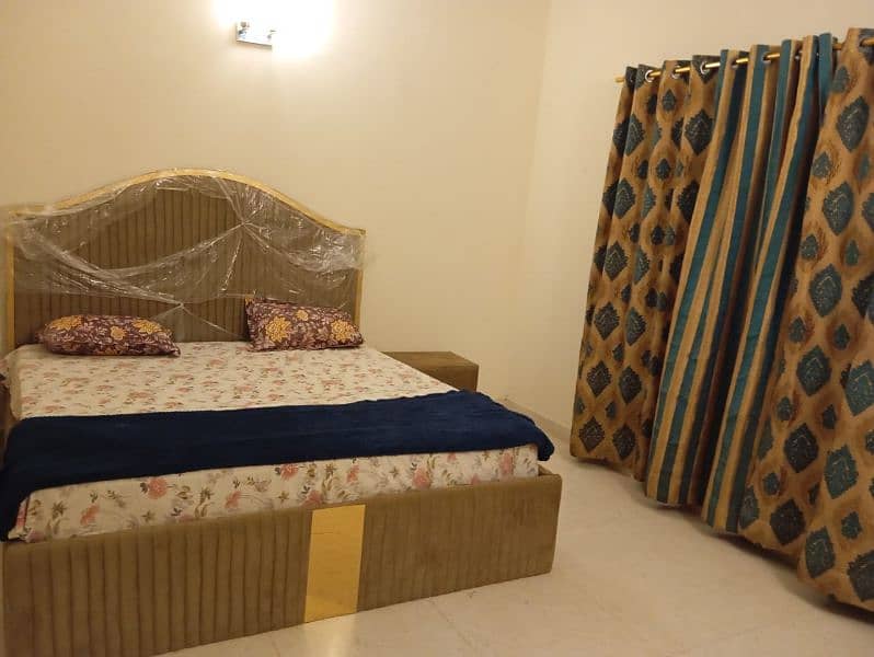 Daily, weekly basis furnished villa for rent in Bahria town karachi. 0