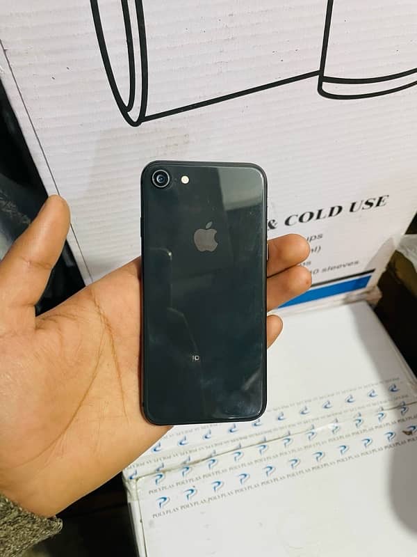 iPhone 8 all ok 10by10 64 gb lush conditions only back camera issues 7