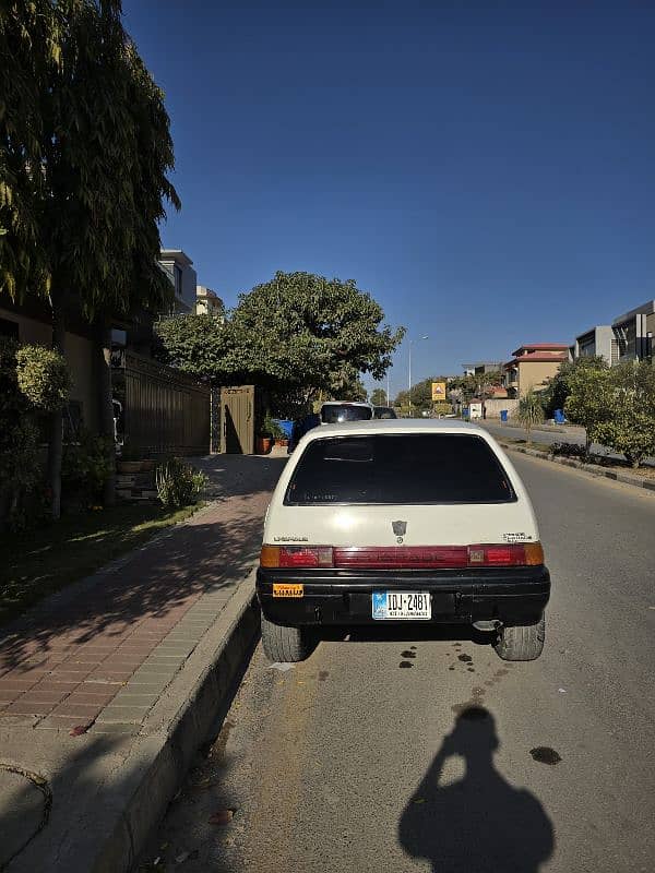 Daihatsu Charade 1988 5