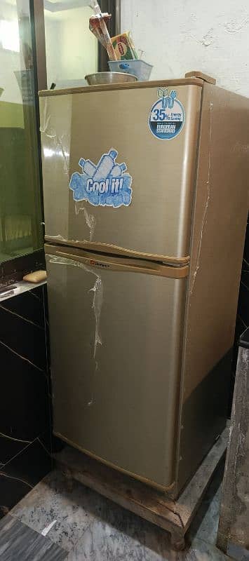 Dawlance small fridge 0