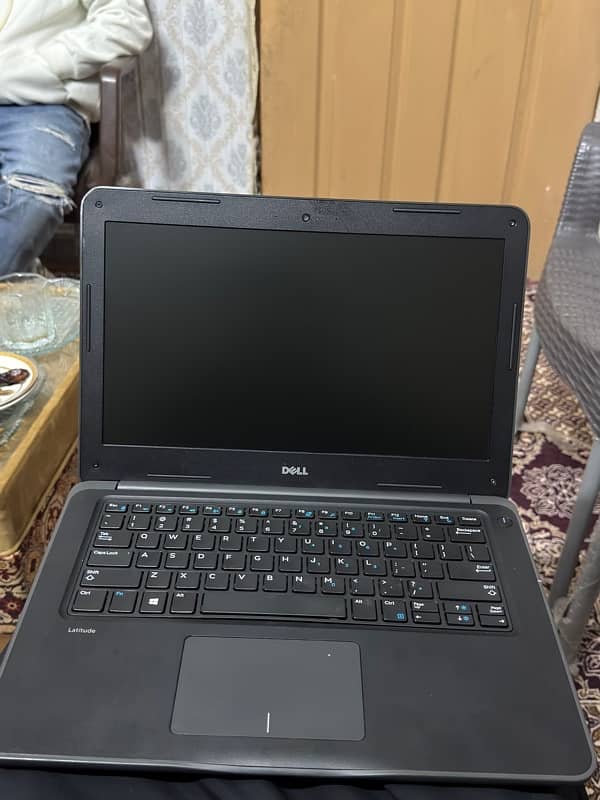 hi i would like to sell my Dell Latitude. 3rd gen 1