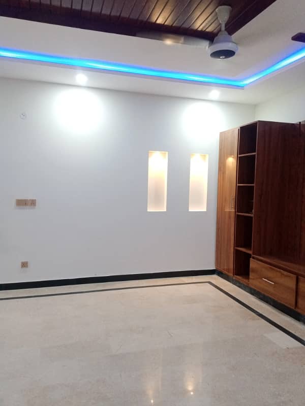 Upper Portion For Rent 5