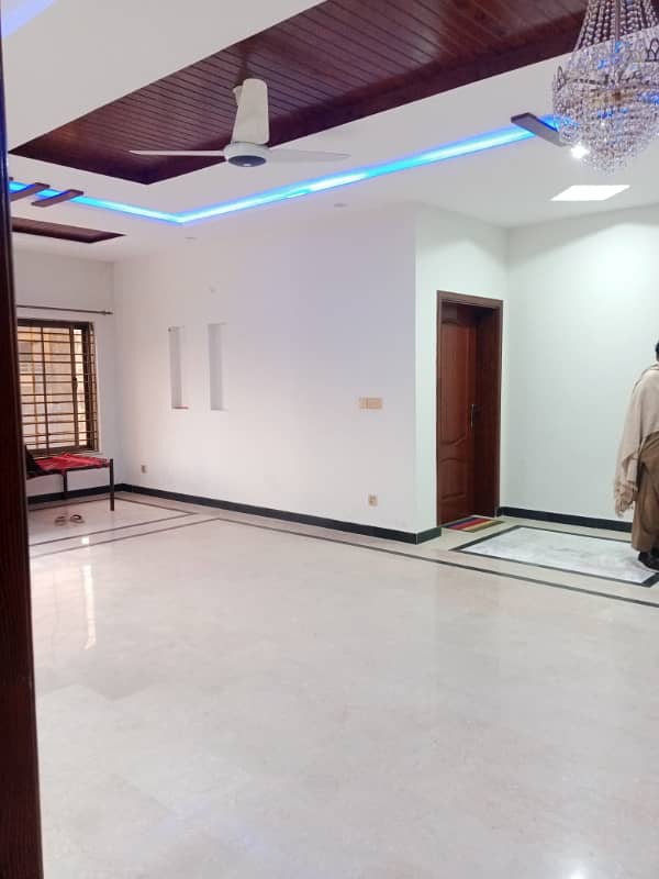 Upper Portion For Rent 6