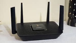 Linksys EA-8300