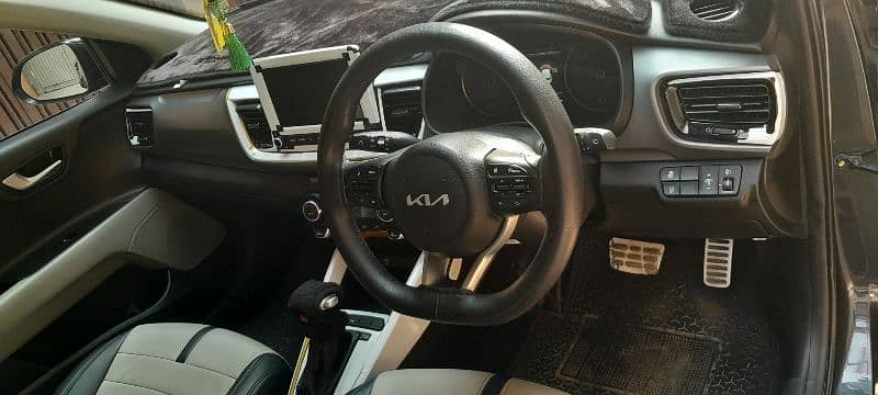 KIA STONIC EX+ 2023 8