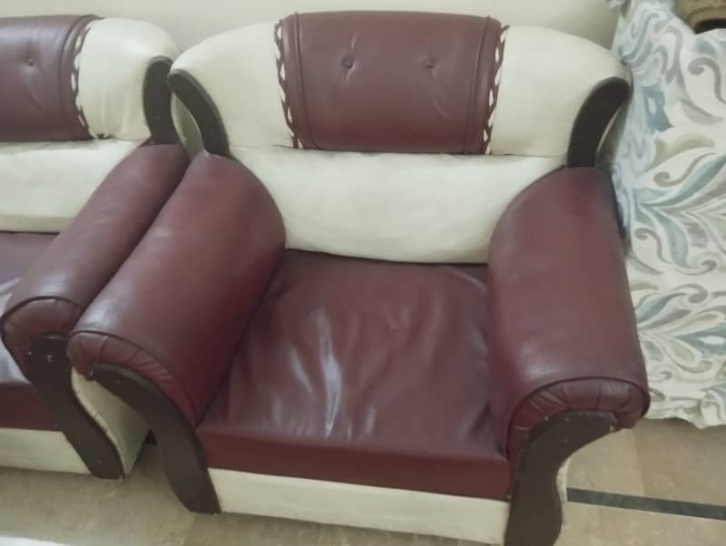 Sofa Set for sale. 0