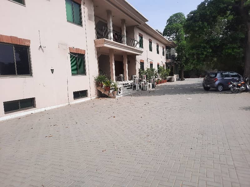 One Lac Fifty Thousand Square Feet Independent Commercial Building Available For Rent In Garden Town 2