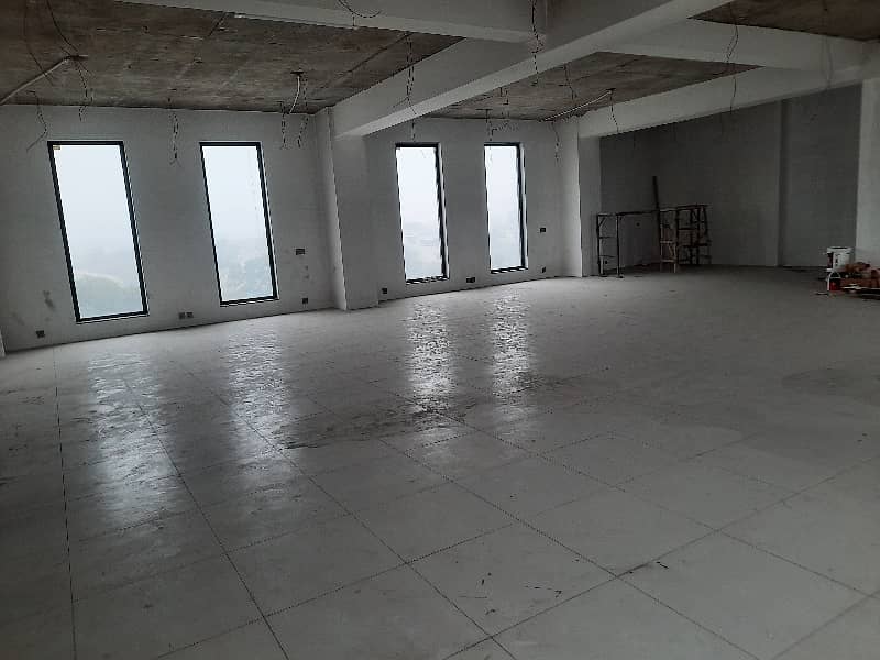 One Lac Fifty Thousand Square Feet Independent Commercial Building Available For Rent In Garden Town 13