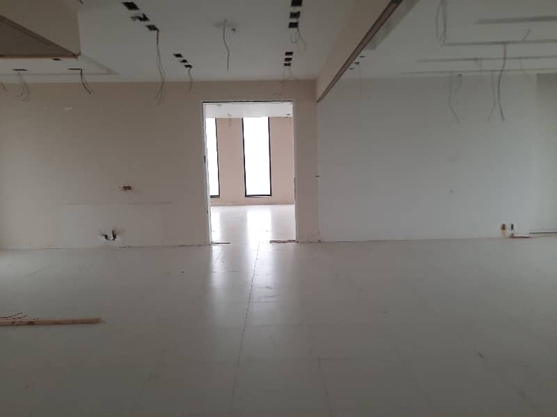 One Lac Fifty Thousand Square Feet Independent Commercial Building Available For Rent In Garden Town 39