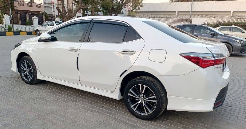 Toyota Corolla Altis 2021 3