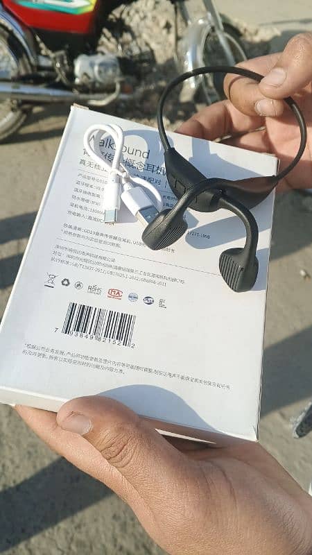 wireless headphones 3