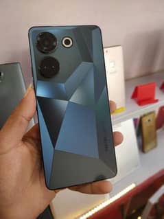 Tecno camon 20 with box