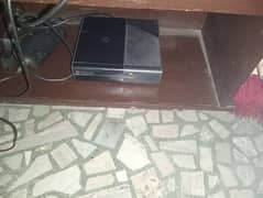 Xbox 360 with controller