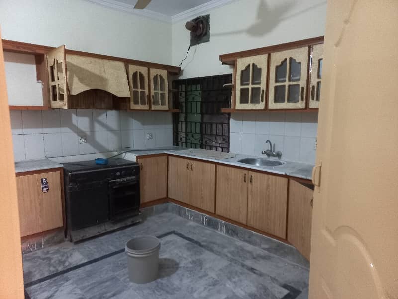 3 bedroom upper portion available For Rent gulriz 2 2