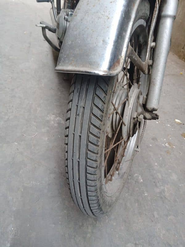 Yamaha ybr100cc urgent sale 1