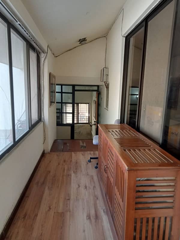 One Kanal Commercial Paid Building For Rent 11