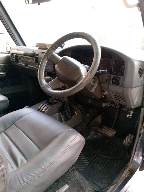 Toyota Prado 1995 9