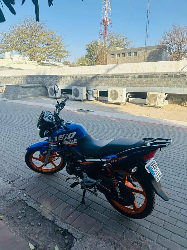 only 600 km driven 10/10 condition Honda 150F 0