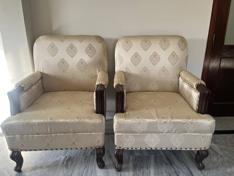 2 single seat sofa chair (Unused) 03351577771 1