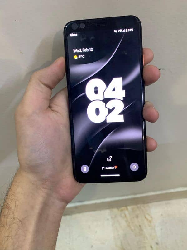 pixel 4 better than iphone , Redmi and Samsung 0