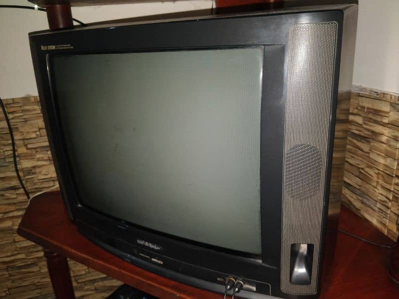 Sharp Tv 21 inches is going for Sale 2