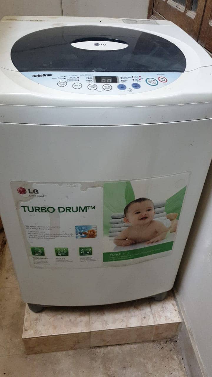 LG 9kg Top Load Washing Machine 0